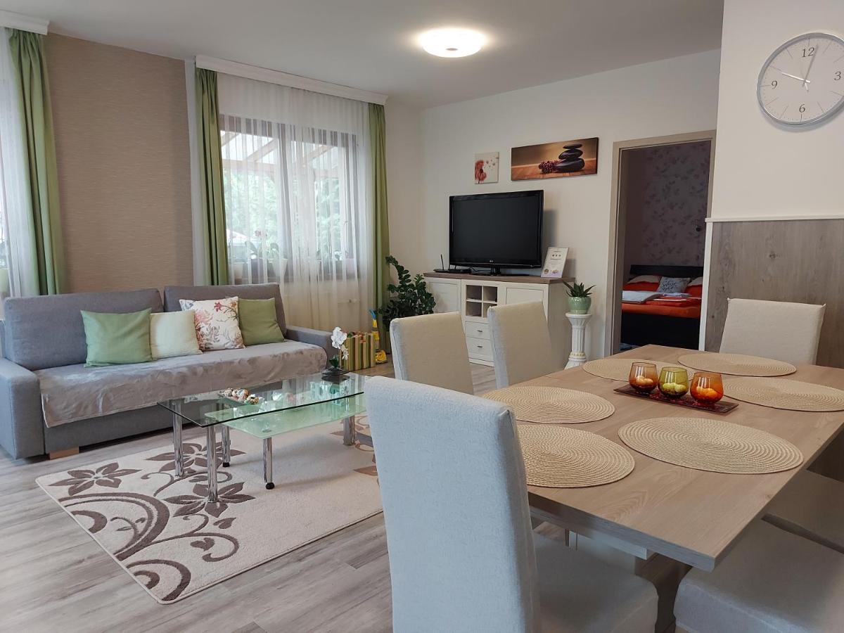 Nagcsalados Rozsa Apartman Balatonlelle Exterior foto